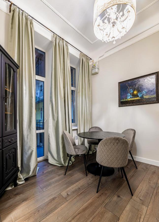 3 Room Apartments , Rohatyntsyv Street Liov Exterior foto